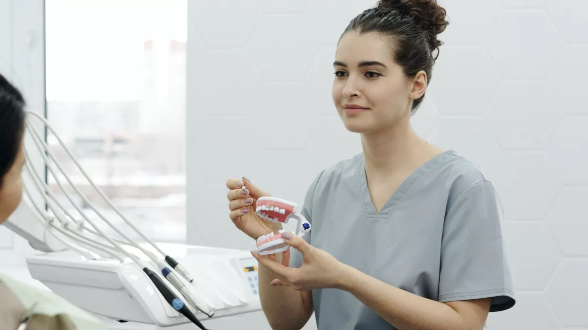 What to Expect During Your First Orthodontist Consultation Damon Braces